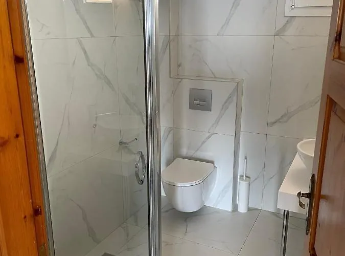 Elvetia アパート ポトス